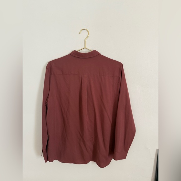 Wrinkle resistant button down - Picture 2 of 3